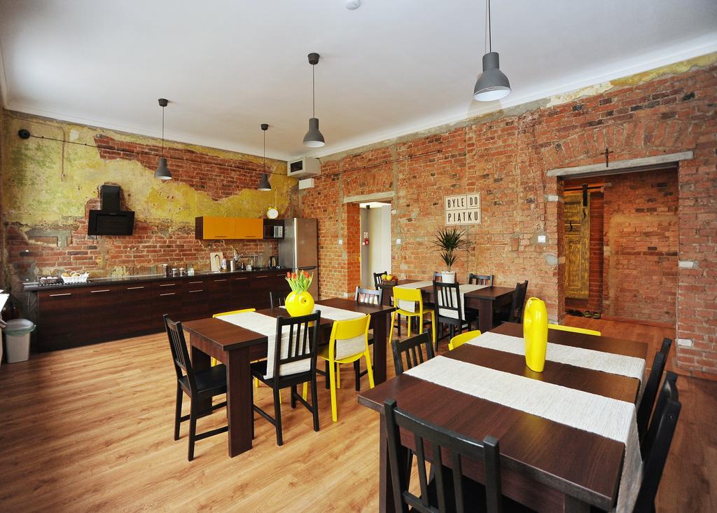Hostel Centrum Вжесня Экстерьер фото