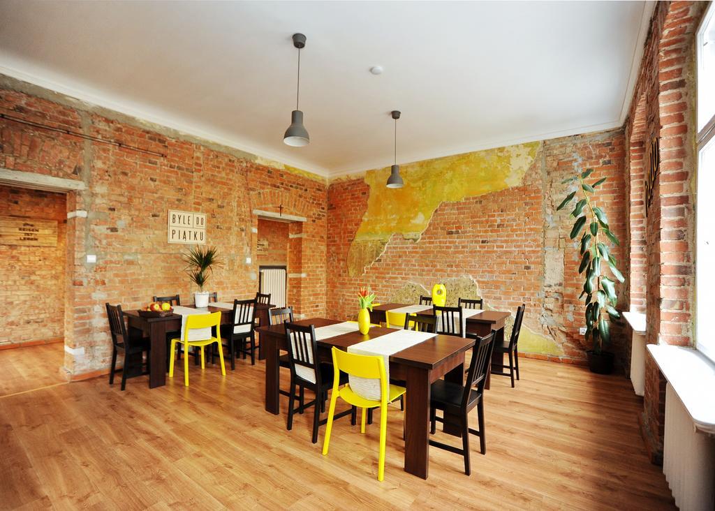 Hostel Centrum Вжесня Экстерьер фото