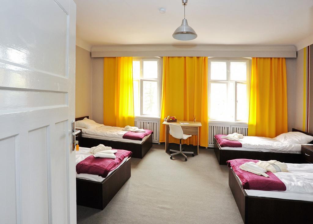 Hostel Centrum Вжесня Экстерьер фото
